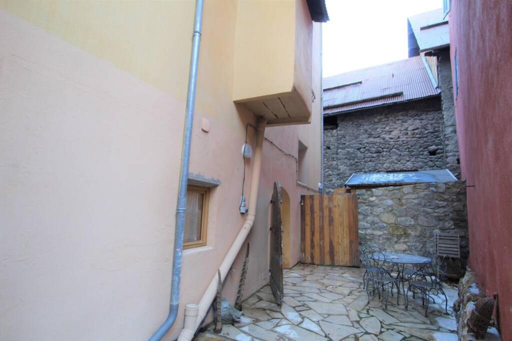 La Maison Laugier Charme, Confort, Authenticite Saint-Etienne-de-Tinee Luaran gambar
