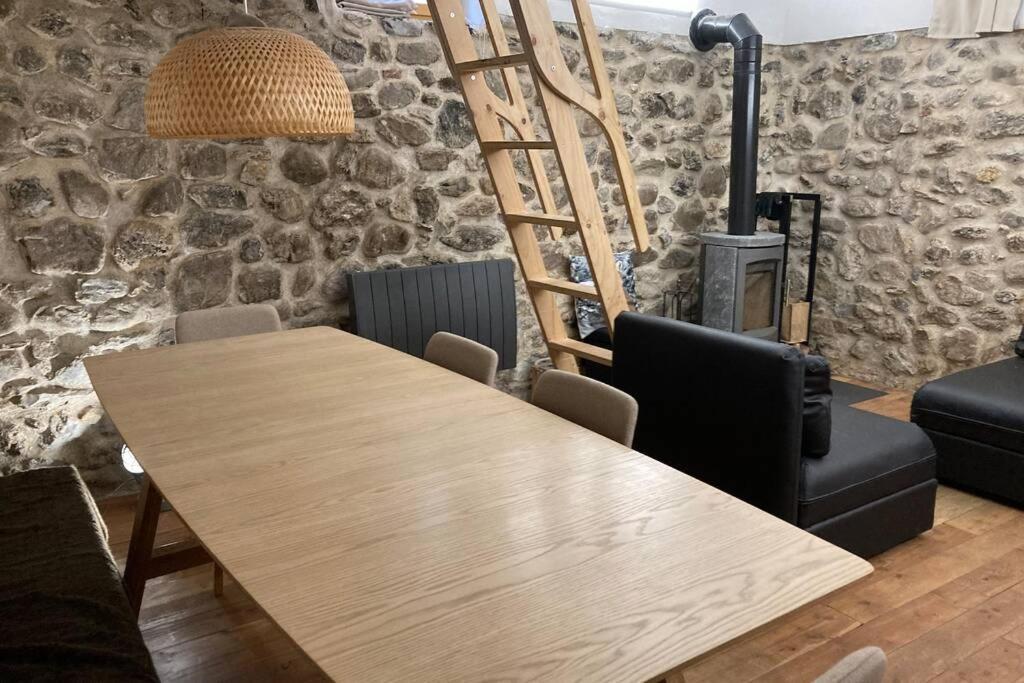 La Maison Laugier Charme, Confort, Authenticite Saint-Etienne-de-Tinee Luaran gambar